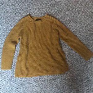 Chunky knit mustard sweater